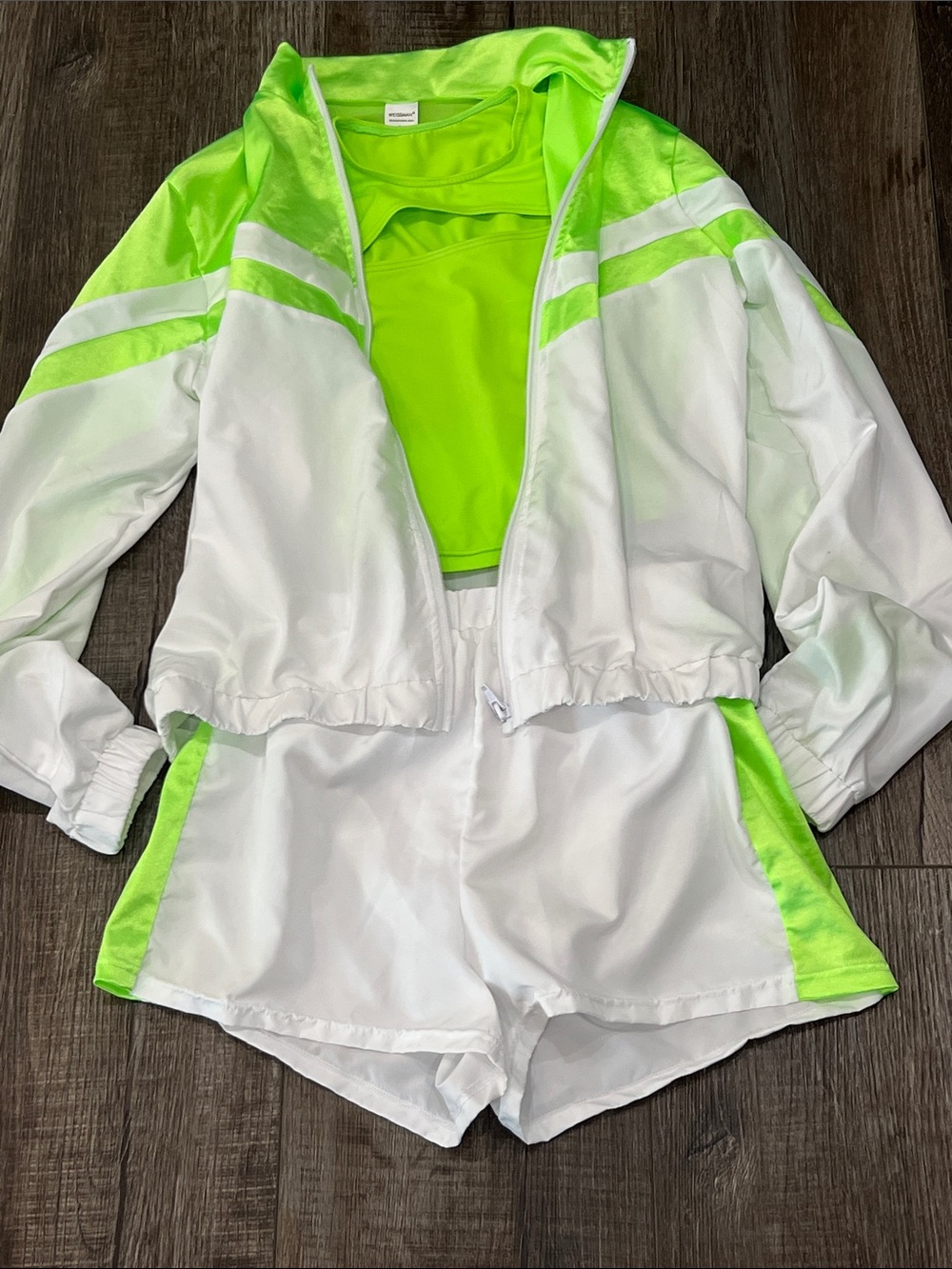 Weissman dance/Athletic Crop Top, Shorts and Windbreaker. Like New. Adult S